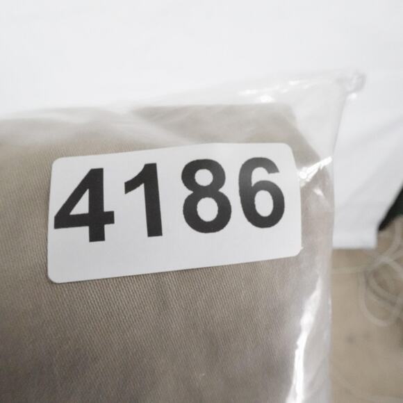 Old Navy Cargo Pants Men 32x26 Khaki Teakwood Cargo Utility Pockets Classic Y2K - Picture 15 of 15